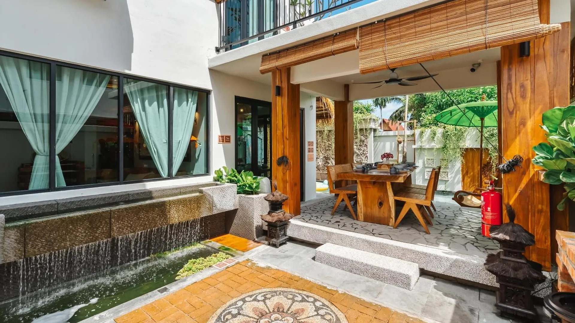The Umane Luxury Balinese Private Pool Villa Malacca 0*,